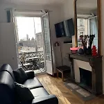 Appartement Parisien - Balcon Face Au Louvre